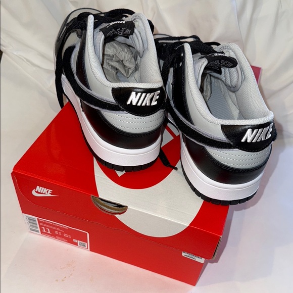 Nike Dunk Low Retro 
Grey fog/black -wolf grey - Picture 7 of 12